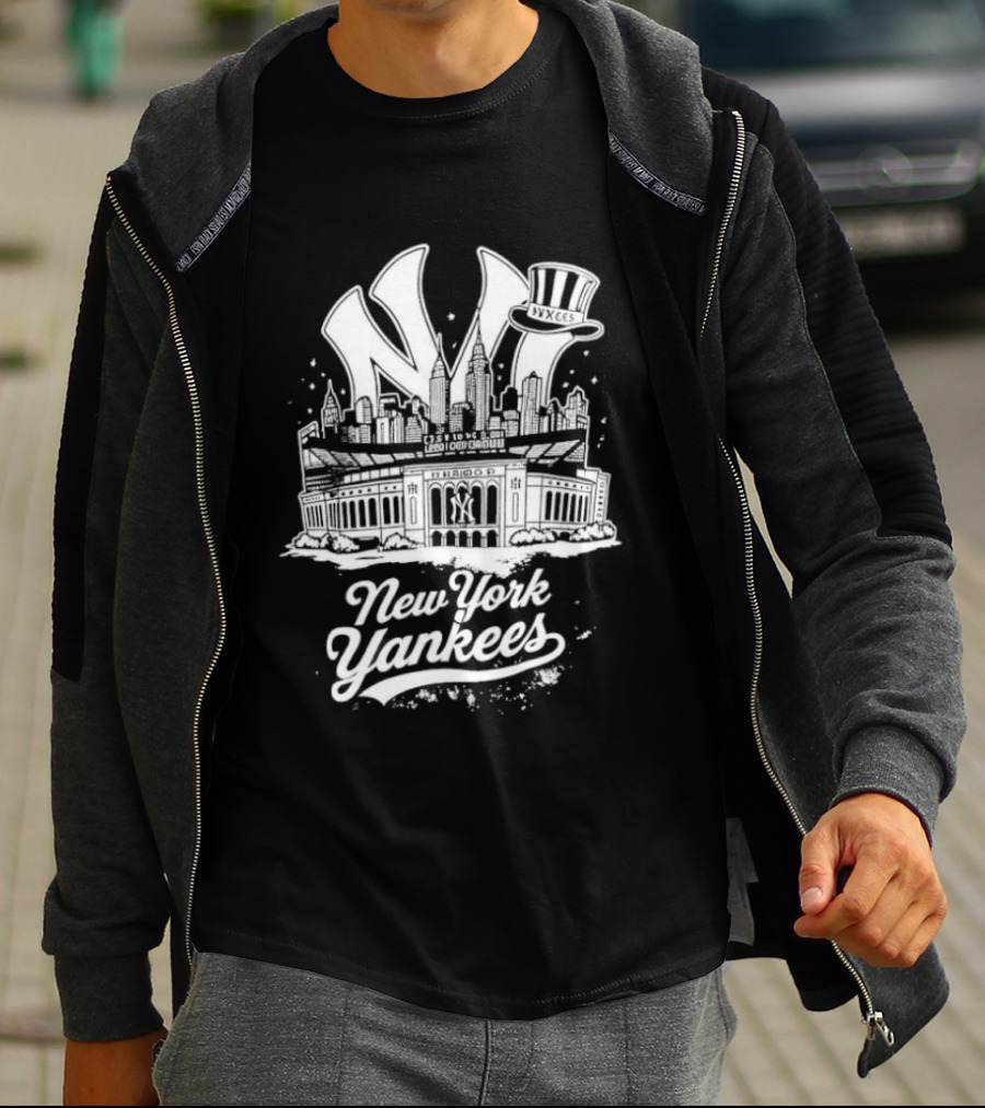 Yankee Stadium New York Yankees Vintage Style Top Hat Icon T-Shirt
