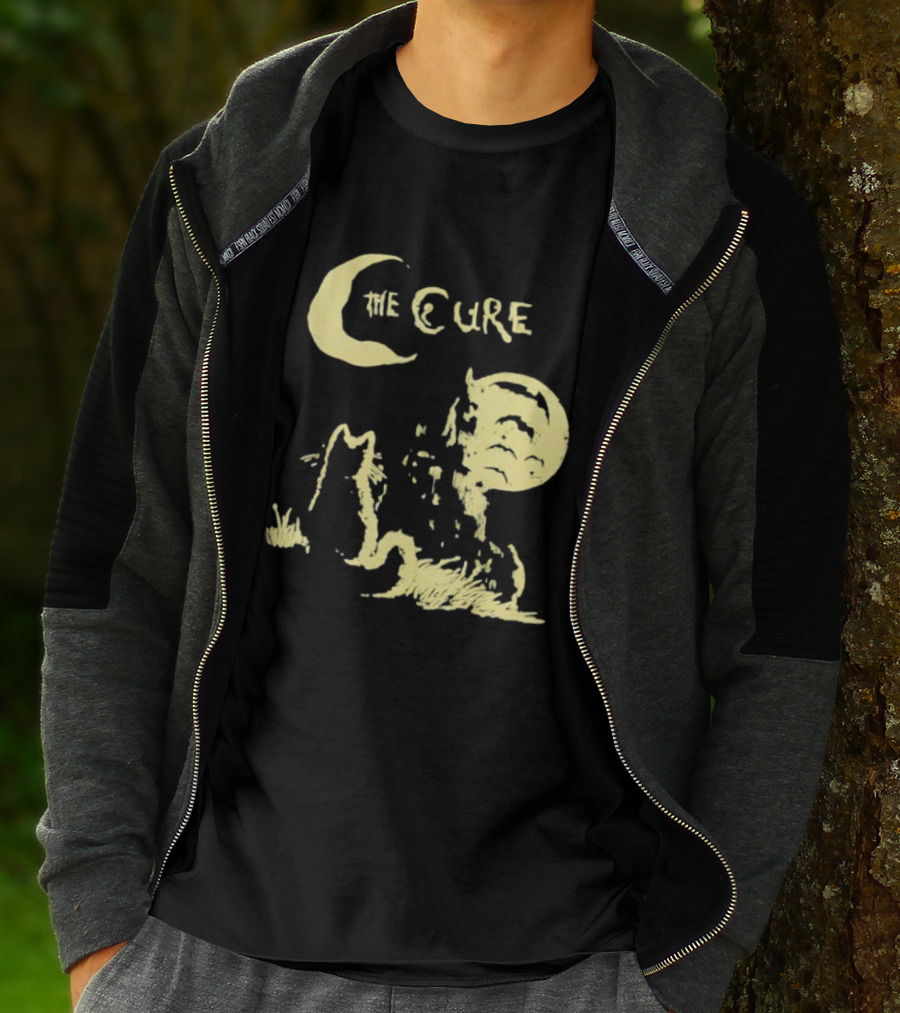 The Cure Cat Gothic Vintage Moonlit Night Scene T-Shirt