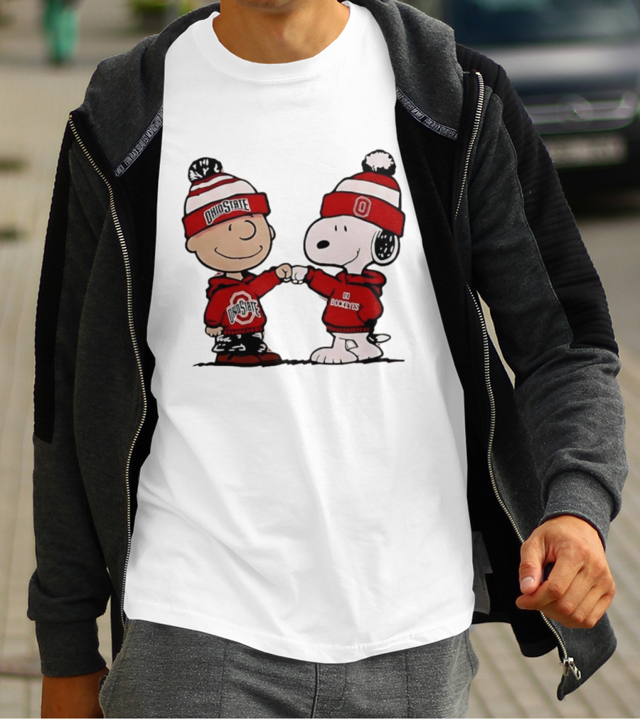 Charlie Brown Snoopy Ohio State Buckeyes Fist Bump Winter Gear T-Shirt