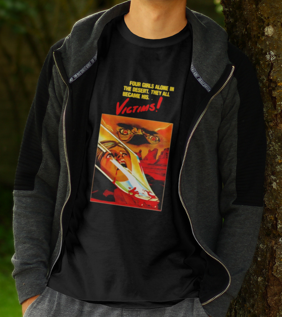 Four Girls Alone In The Desert Horror Victims Vintage Style Thriller T-Shirt