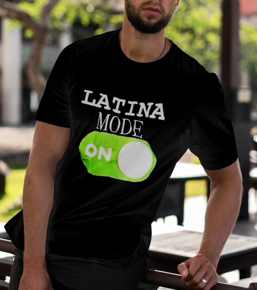 Latina Mode On Switch Green Circle T-Shirt