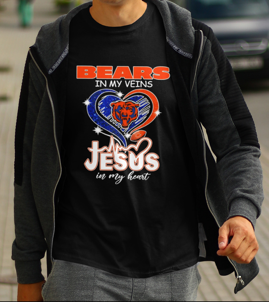 Bears In My Veins Heartbeat Jesus In My Heart T-Shirt