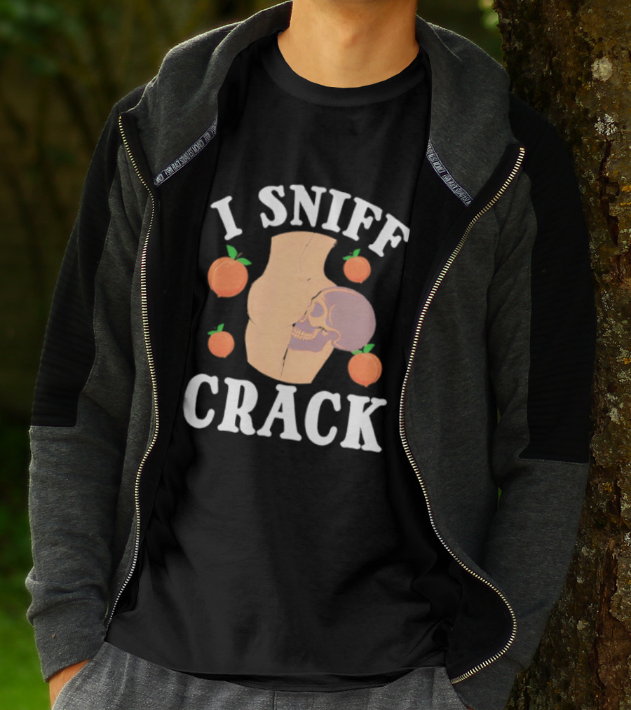 I Sniff Crack Skull Peach Vase Humor T-Shirt