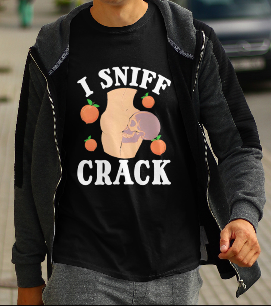 I Sniff Crack Skull Peach Vase Humor T-Shirt