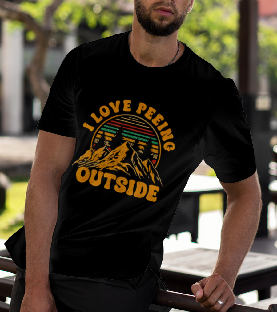 I Love Peeing Outside Retro Mountain Camping Adventure T-Shirt