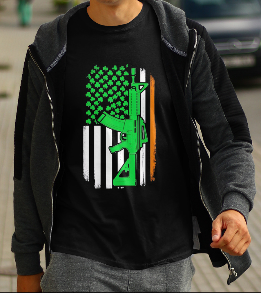 AR15 Shamrock American Irish Flag St Patrick's Day T-Shirt