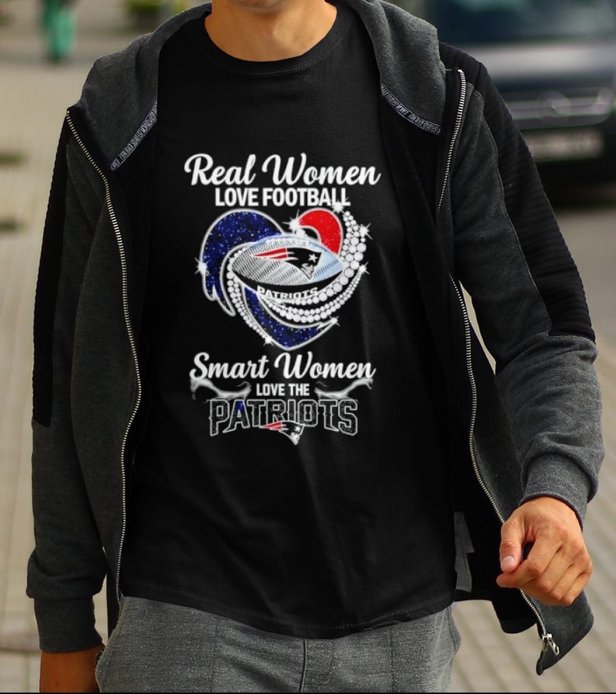 Real Women Love Football Smart Women Love The Patriots T-Shirt