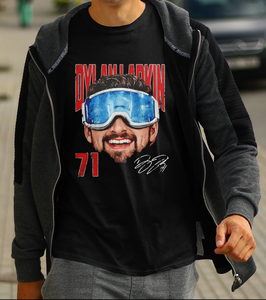 Dylan Larkin 71 Detroit Red Wings Goggles Big Head T-Shirt