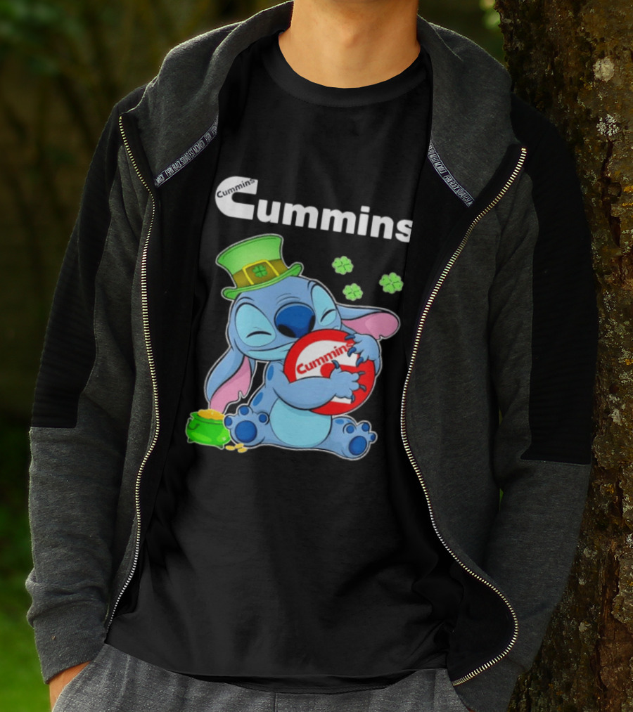 Cummins Stitch St Patricks Day Green Hat Shamrocks Hugging Coin Пот Gold T-Shirt