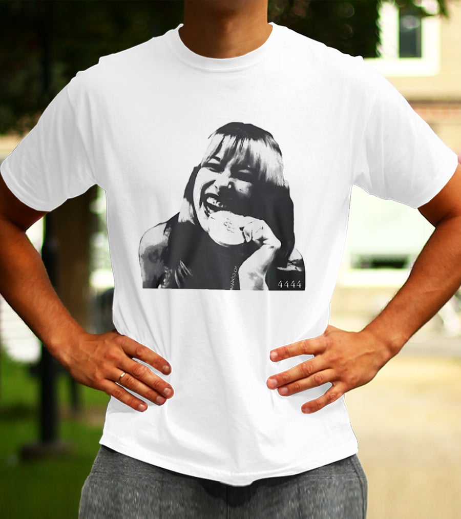 Alysa Liu Gold Medalist Joyful Celebration Halftone 4444 T-Shirt