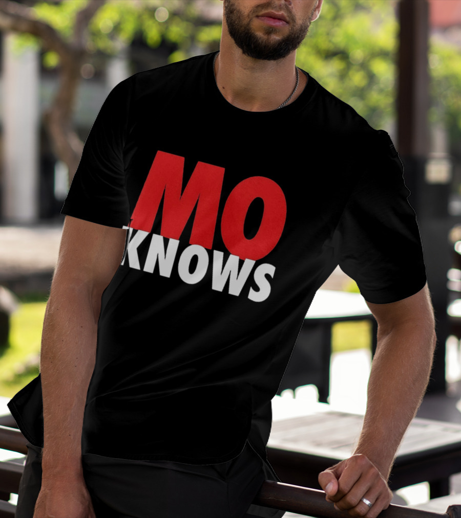 Mo Knows Chicago Cubs Iconic Fan T-Shirt