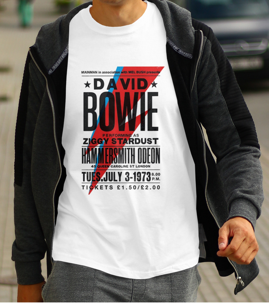 David Bowie Performing As Ziggy Stardust Hammersmith Odeon London July 3 1973 T-Shirt