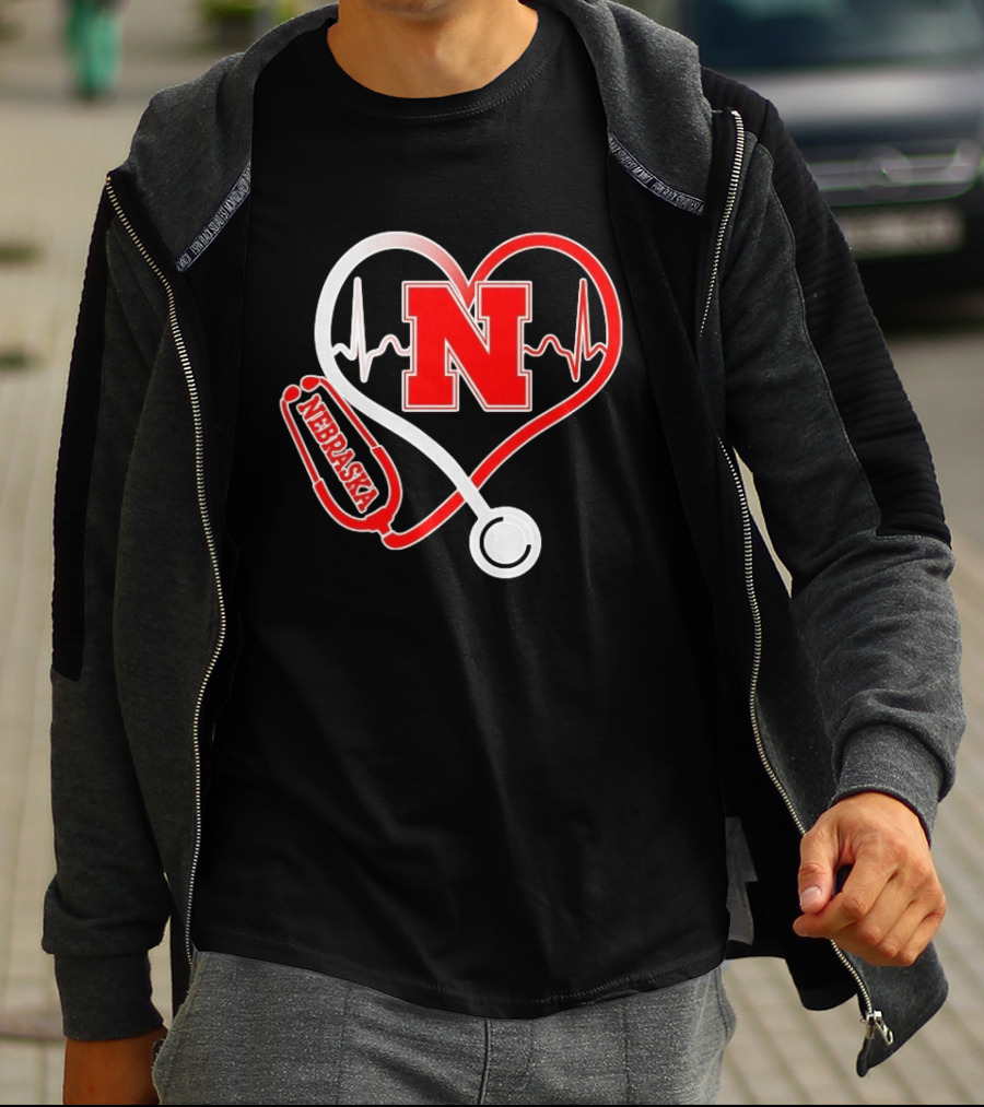 Nebraska Cornhuskers Heartbeat Stethoscope Love Nurse T-Shirt