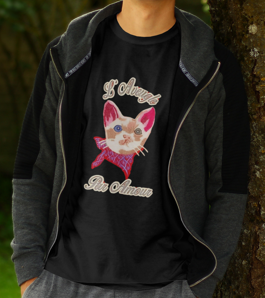 L'Aveugle Par Amour Cute Cat With Red Bandana T-Shirt