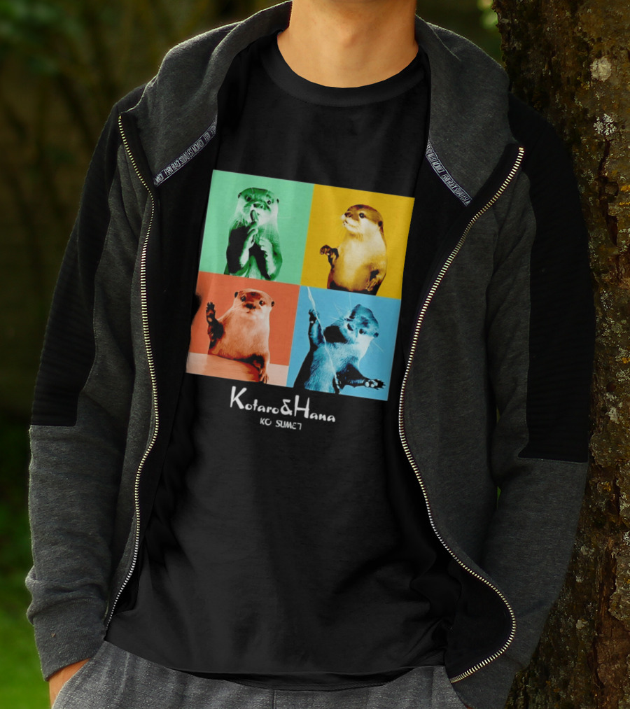 Kotaro And Hana Otters Pop Art Kotsumet T-Shirt