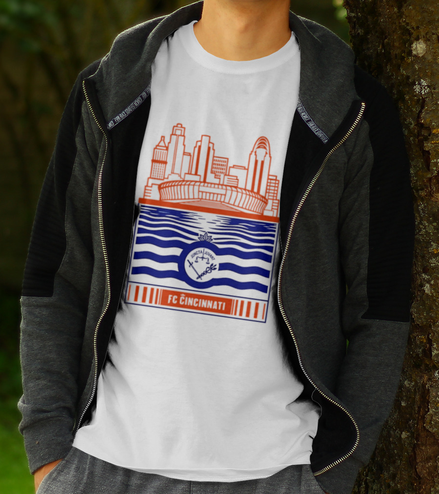 FC Cincinnati Stadium Skyline With River Flag T-Shirt