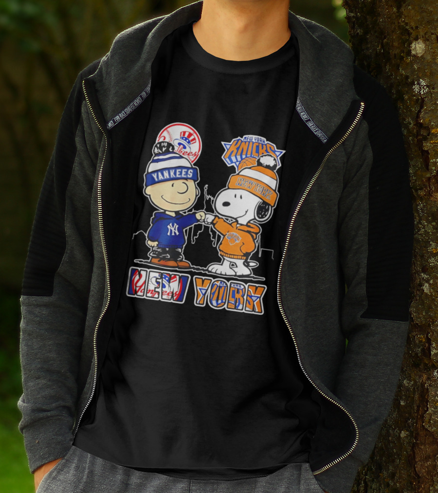 New York Yankees New York Knicks Charlie Brown Snoopy T-Shirt