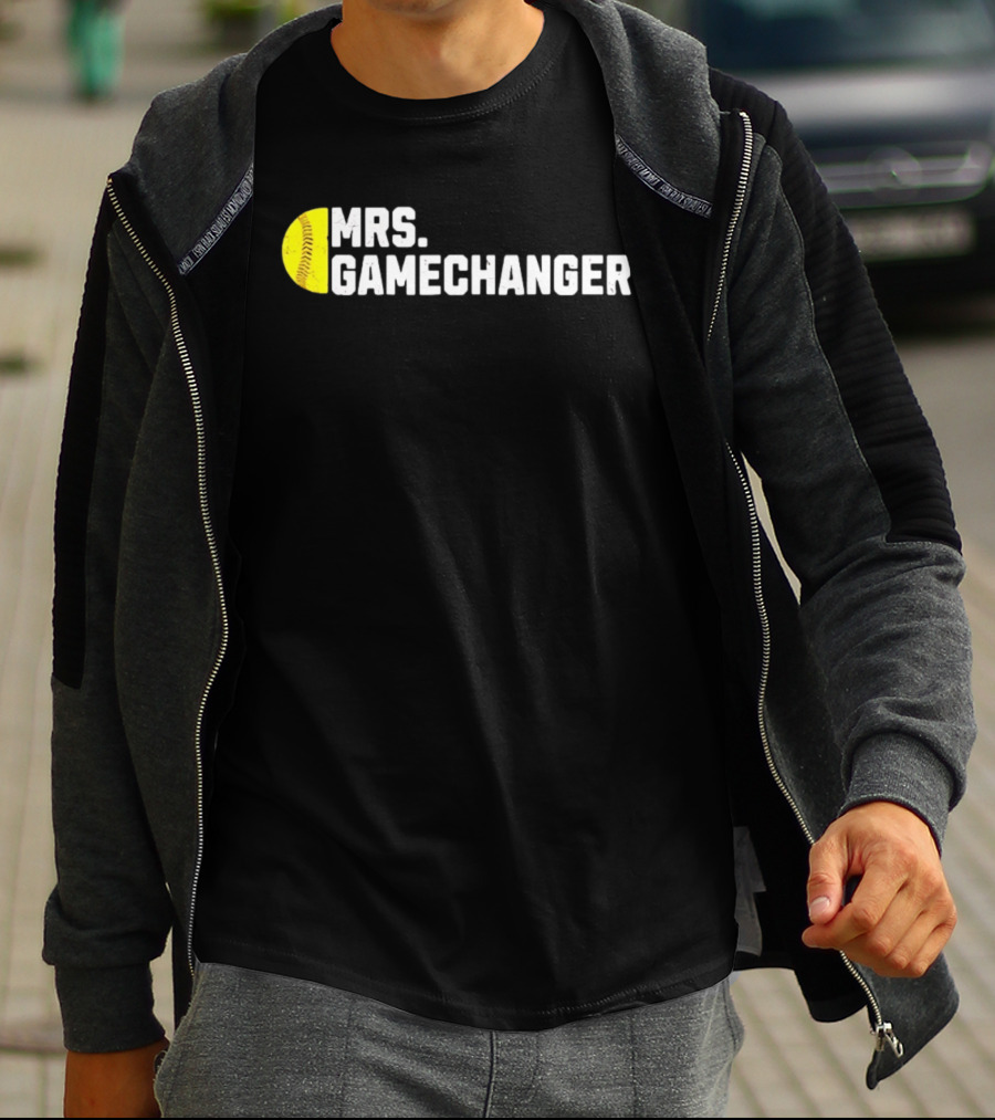 Mrs. Gamechanger Softball Baseball Enthusiast Athlete Lover Fitness Sports T-Shirt