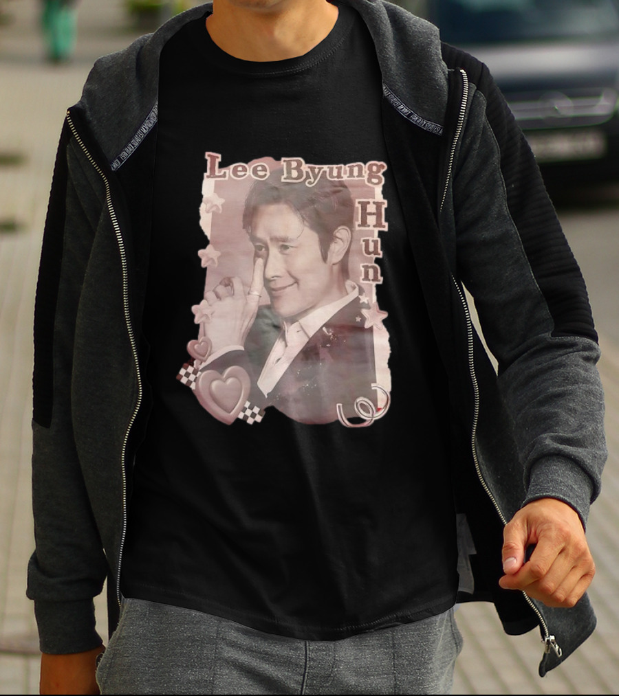 Lee Byung Hun Retro Aesthetic With Stars And Hearts T-Shirt