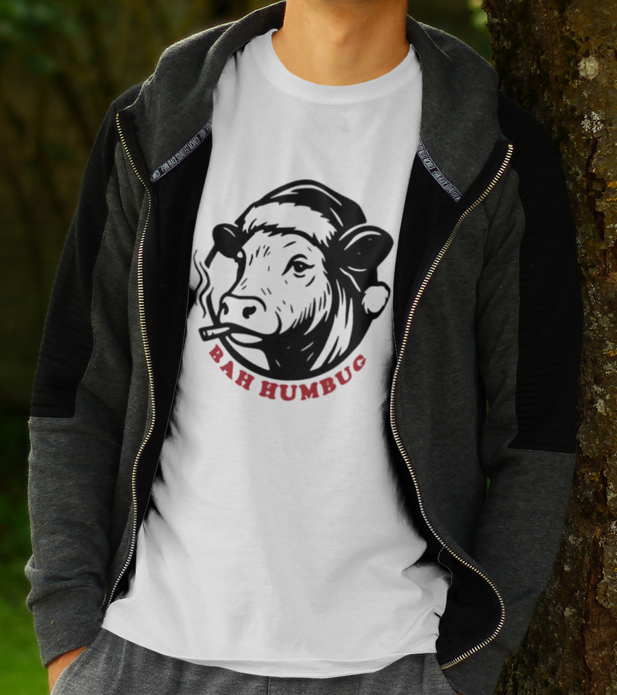 Cow Santa Smoking Bah Humbug Christmas Humor T-Shirt