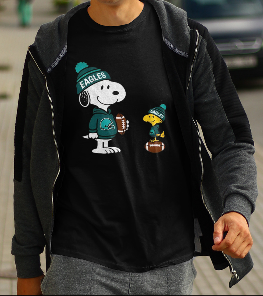 Philadelphia Eagles Snoopy Woodstock Football Style NFL Beanie Pullover T-Shirt