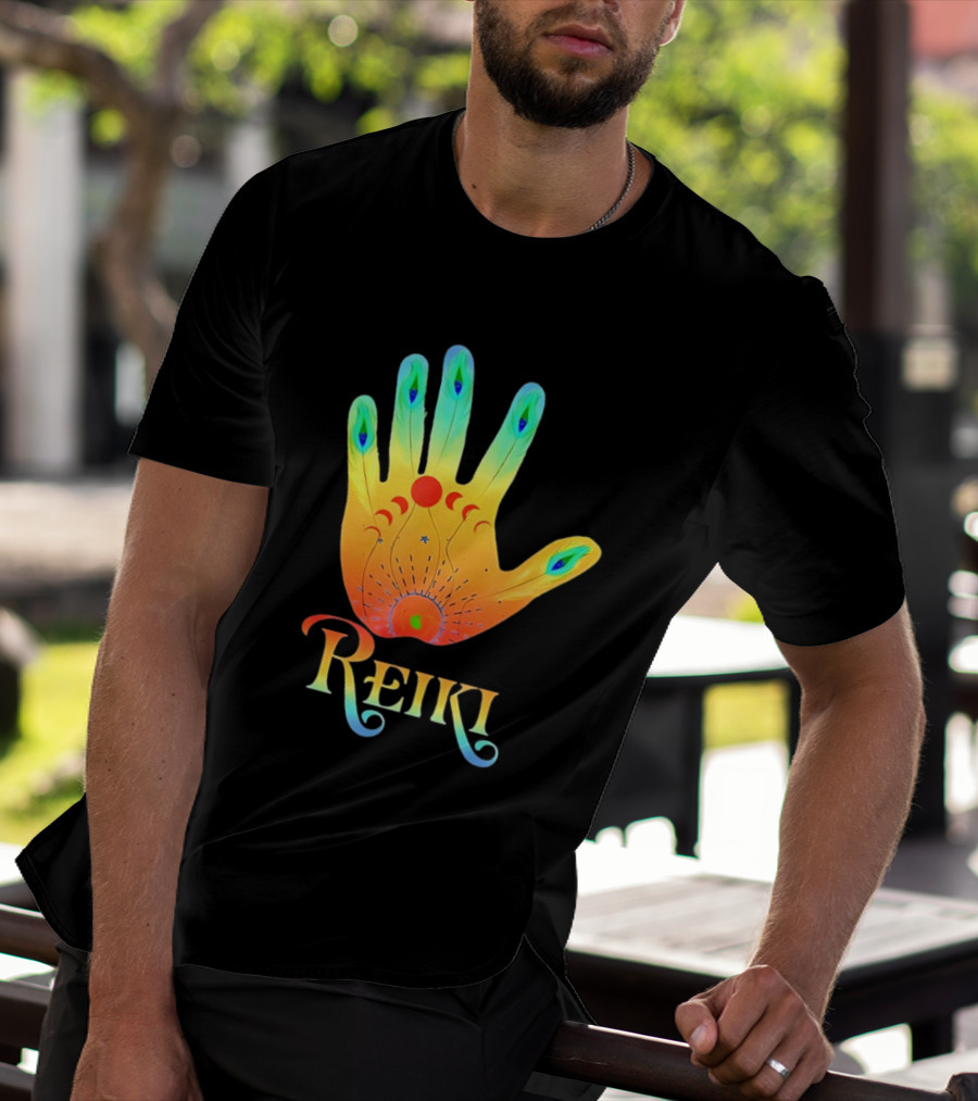 Reiki Practitioner Healer Therapist Master Colorful Hand T-Shirt