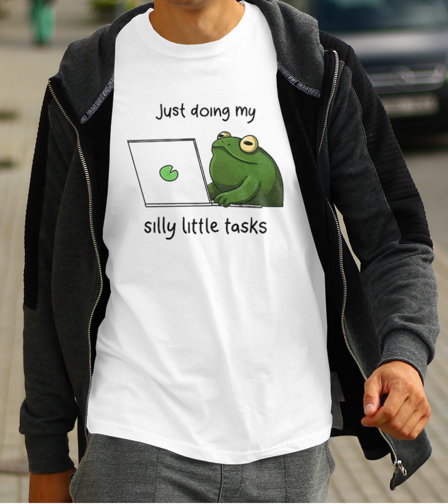 Silly Frog Doing My Little Tasks Playful Green T-Shirt