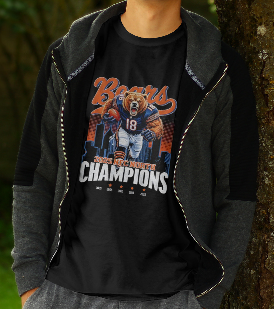 Chicago Bears NFC North Champions 2025 Football Team Victory Celebration T-Shirt