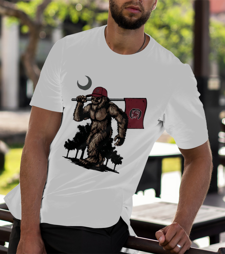 Bigfoot Carrying South Carolina Gamecocks Flag Under Moonlight T-Shirt