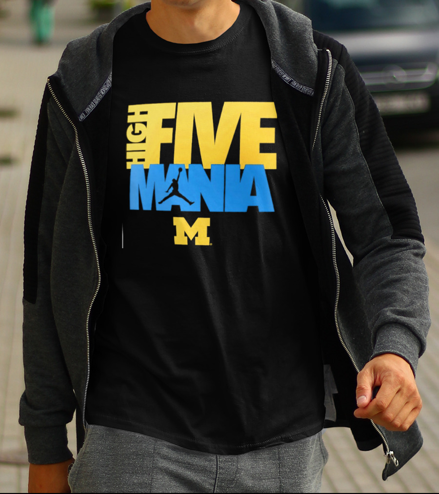 Michigan Wolverines High Five Mania M T-Shirt