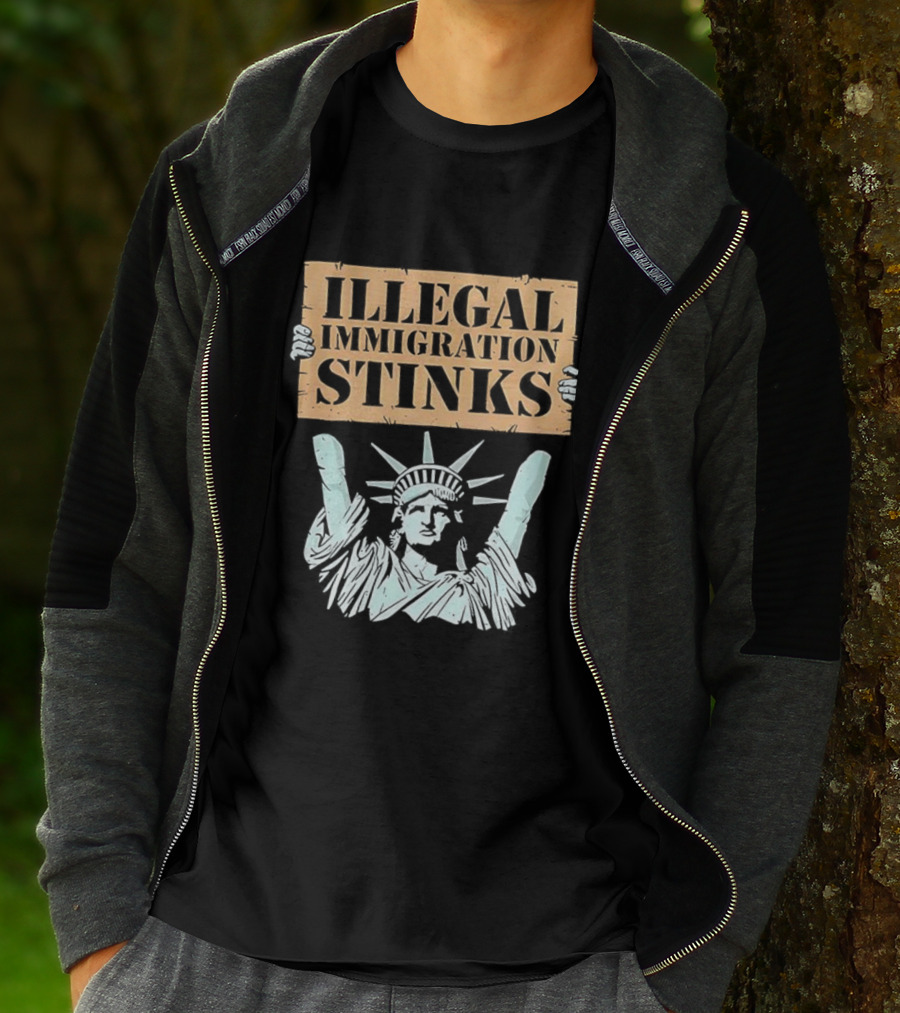 Illegal Immigration Stinks Liberty Protest T-Shirt