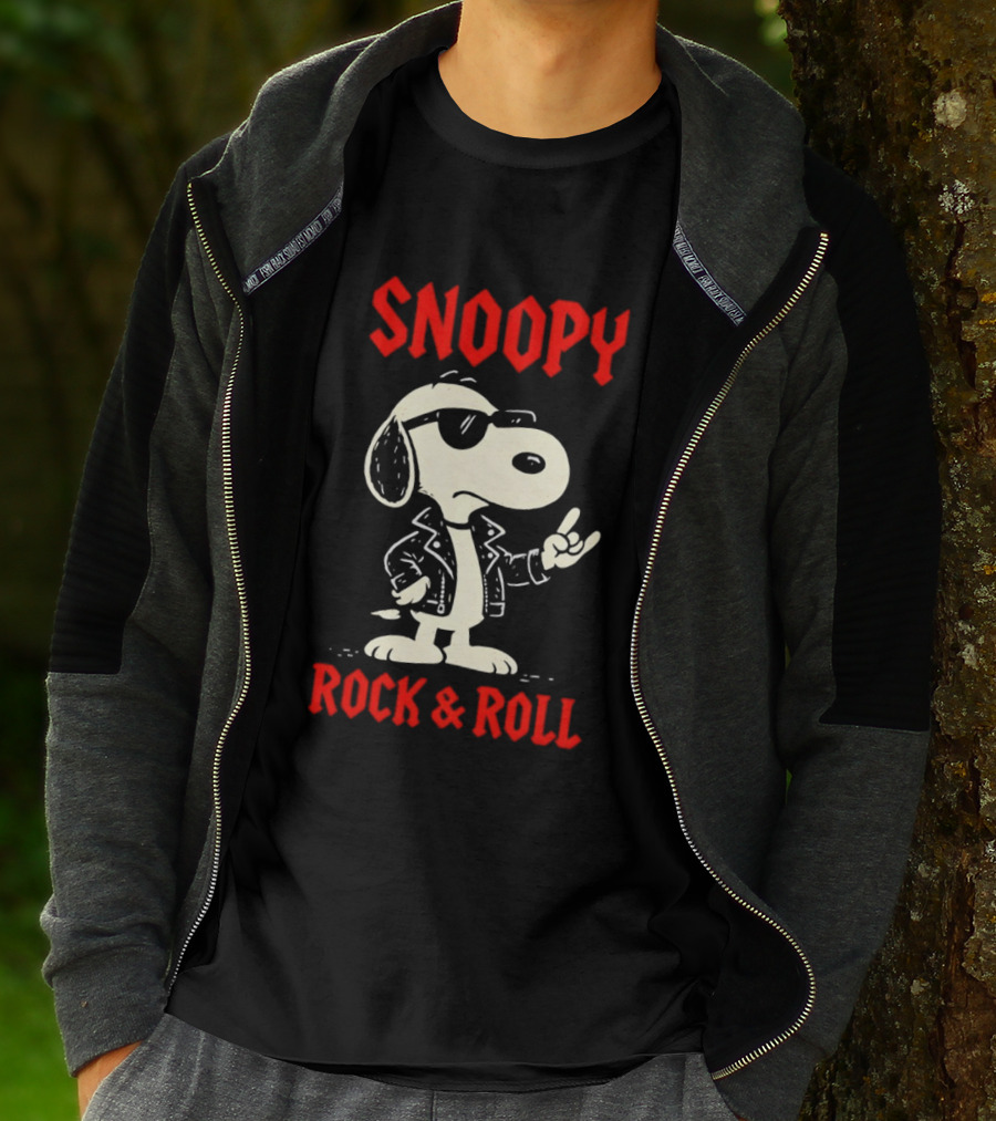 Snoopy Rock & Roll Vintage Peanuts Music T-Shirt