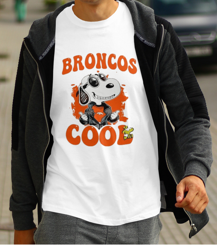 Snoopy Denver Broncos Cool Peanuts Character NFL Fan T-Shirt