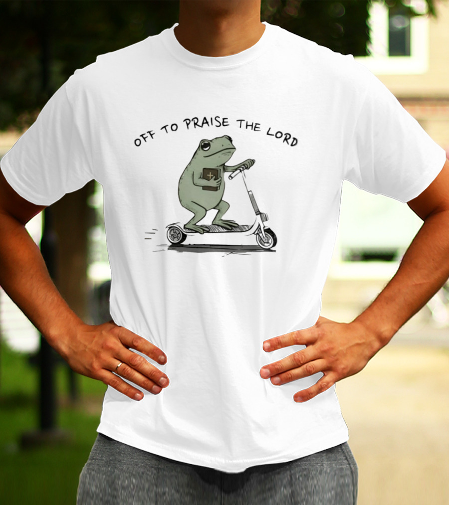 Funny Christian Frog Off To Praise The Lord On Scooter T-Shirt