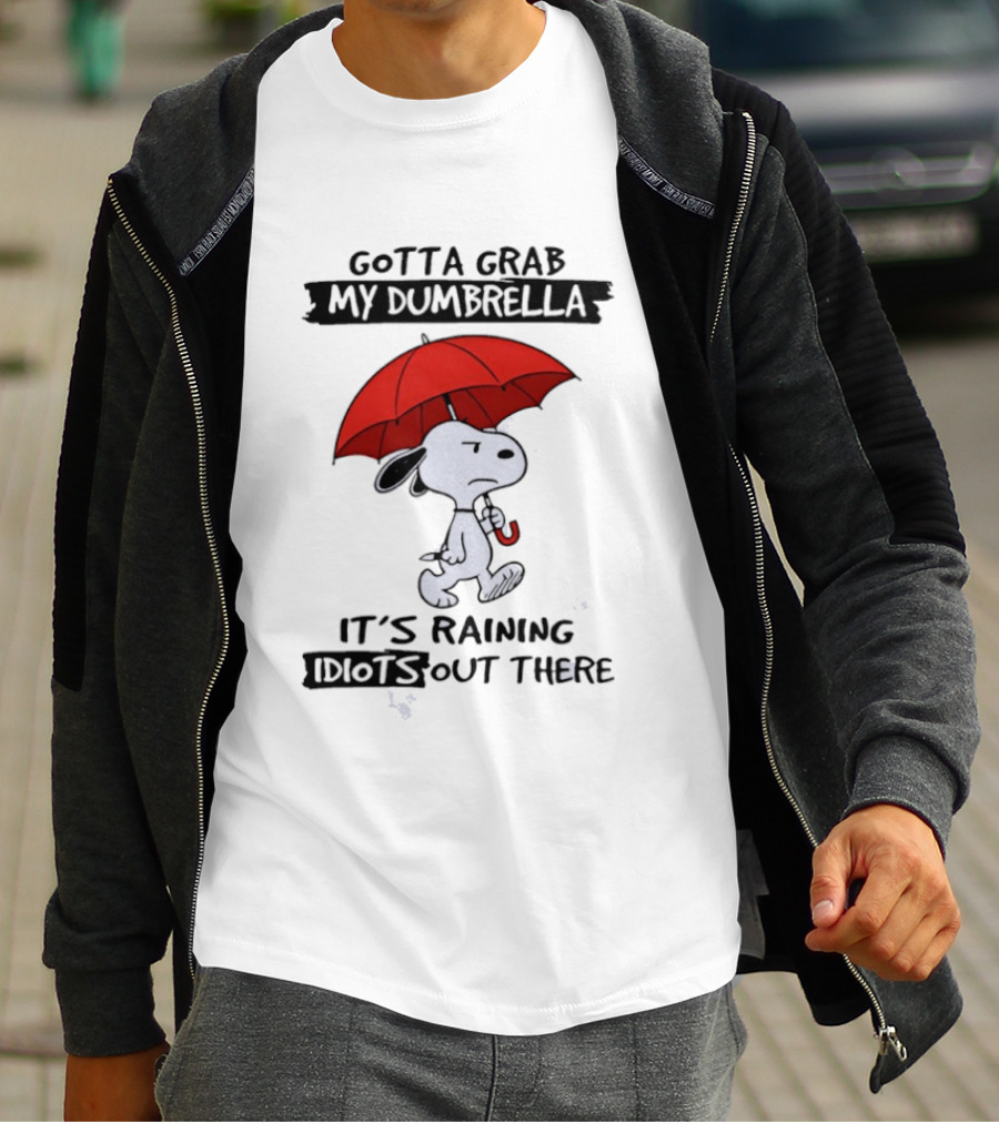 Snoopy Gotta Grab My Dumbrella It's Raining Out There T-Shirt