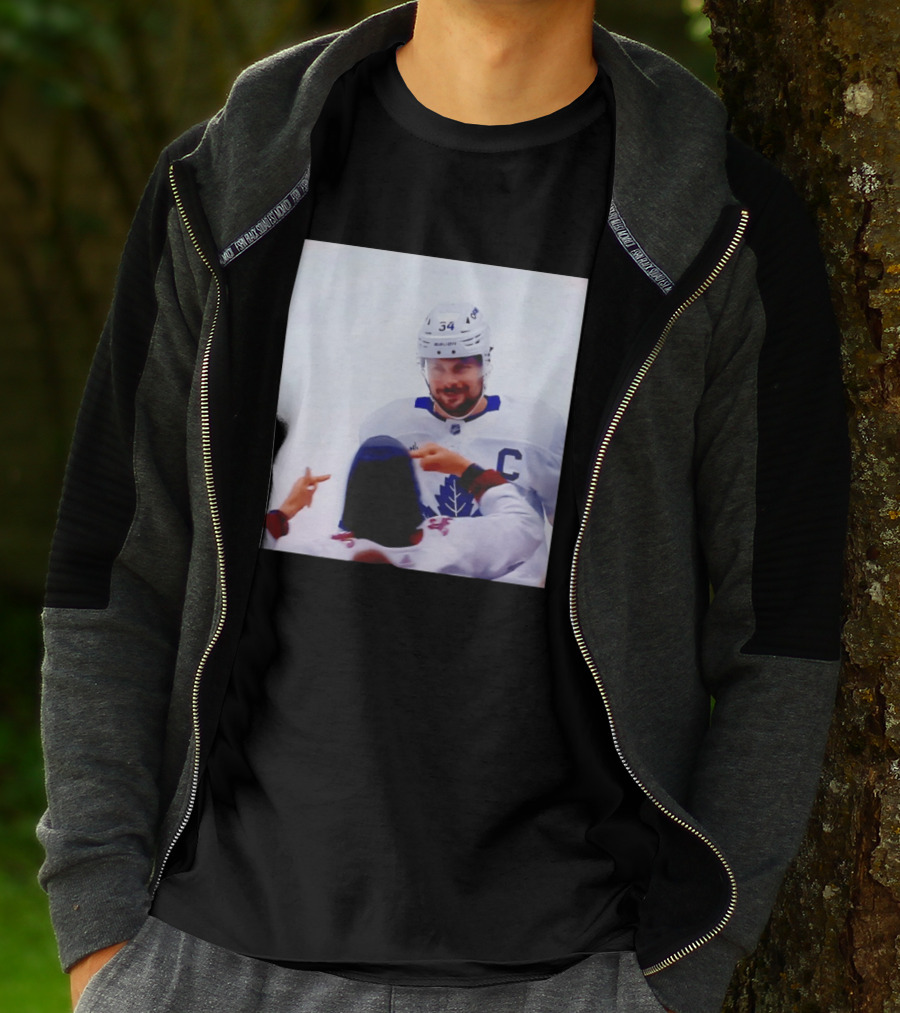 Auston Matthews Smirk Number 34 Maple Leafs Captain Ice Hockey Moment T-Shirt