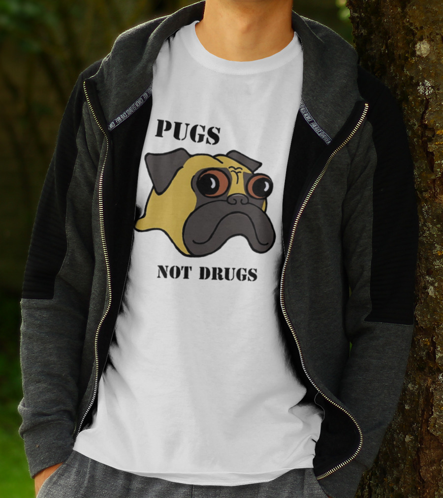 Pugs Not Drugs Cartoon Dog Face Funny Anti Drug Message T-Shirt