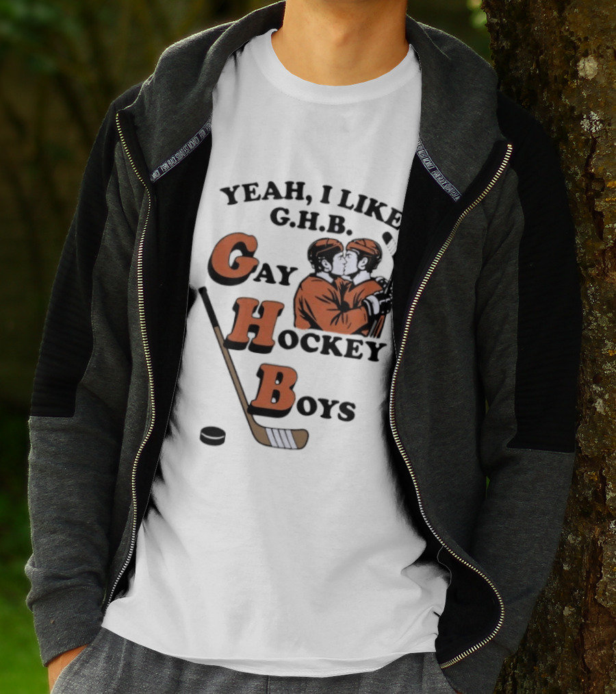 Yeah I Like GHB Gay Hockey Boys Kissing Icon With Stick And Puck T-Shirt