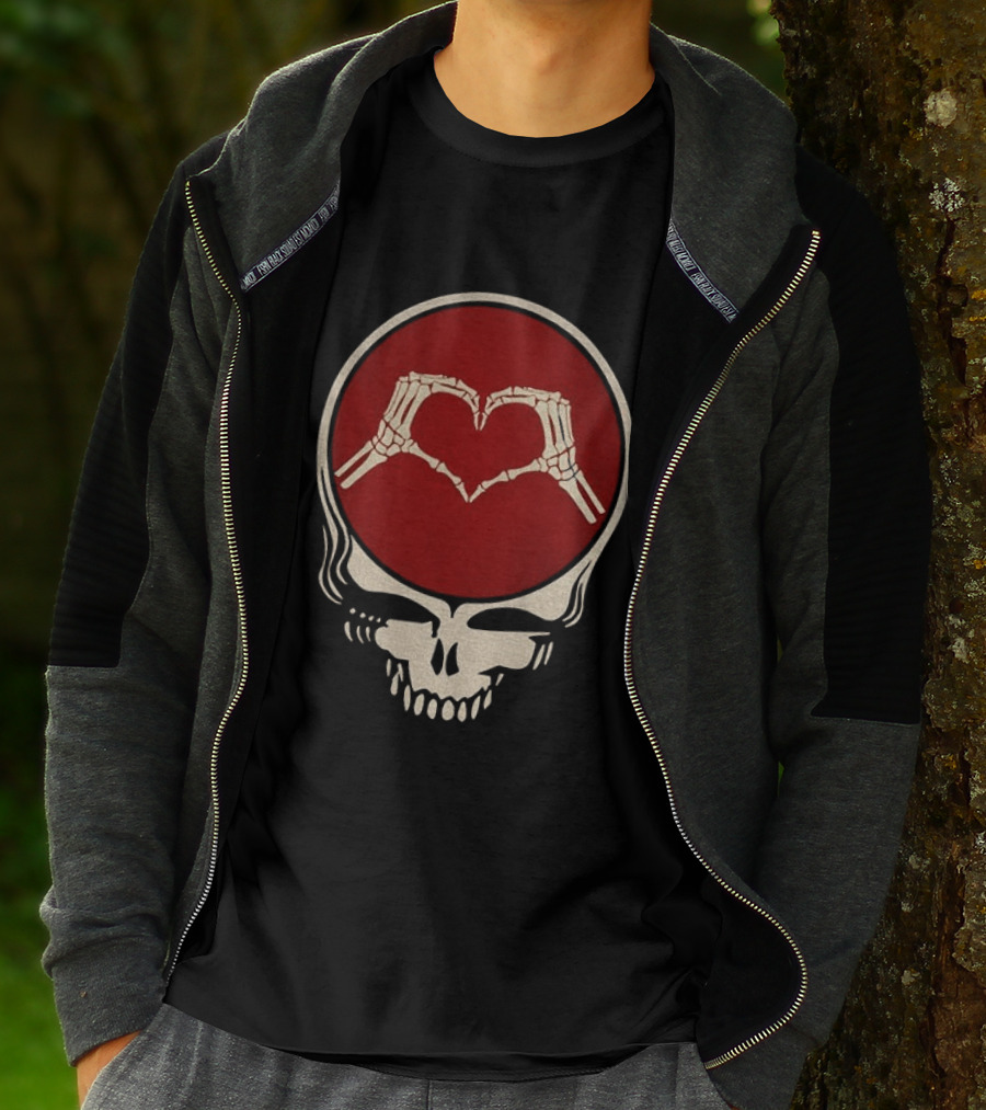 Grateful Dead Skull Skeleton Heart Hands Valentines Jerry Garcia Bob Weir T-Shirt