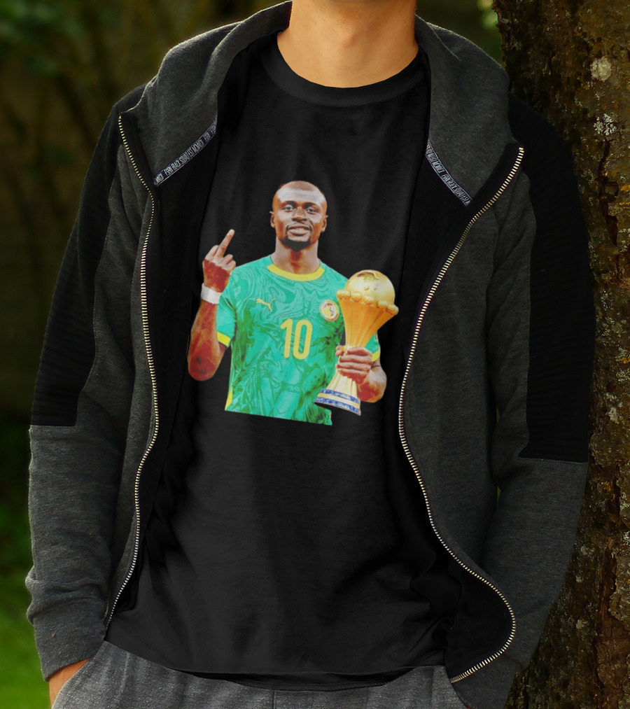 Sadio Mane Number 10 Senegal Jersey Holding Trophy Middle Finger T-Shirt