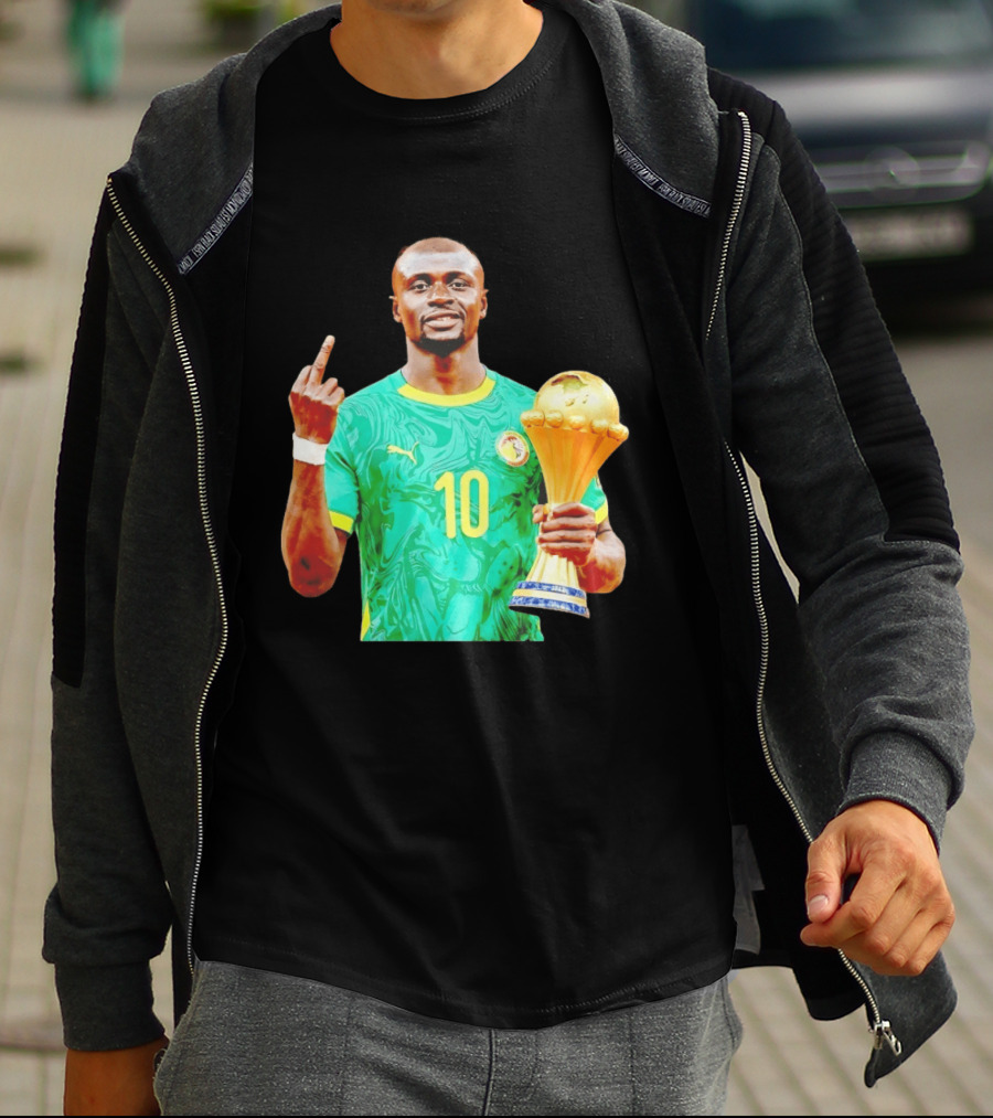 Sadio Mane Number 10 Senegal Jersey Holding Trophy Middle Finger T-Shirt