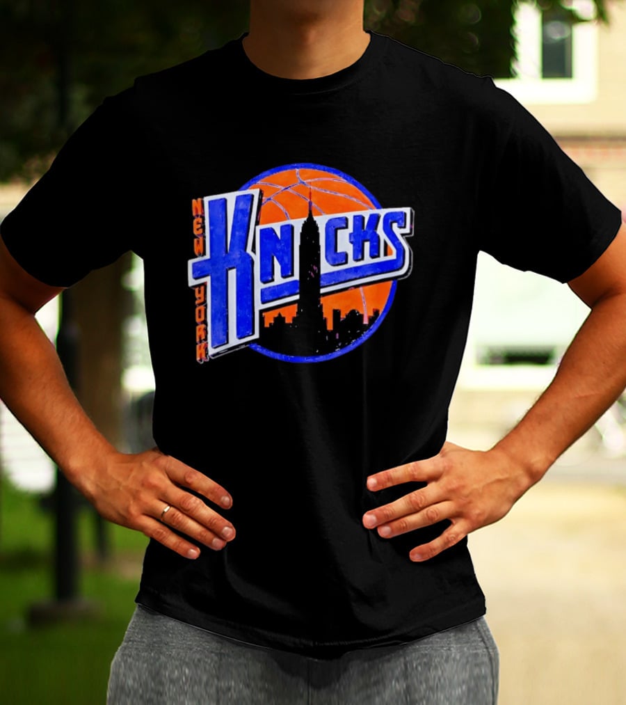 New York Knicks NBA Old School Basketball Skyline 2026 T-Shirt