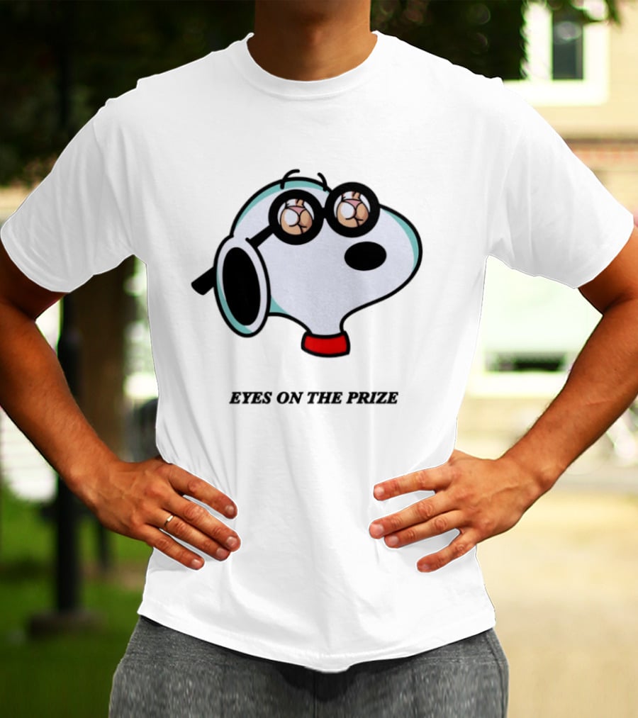 Snoopy Eyes On The Prize Vintage Peanuts Comic T-Shirt