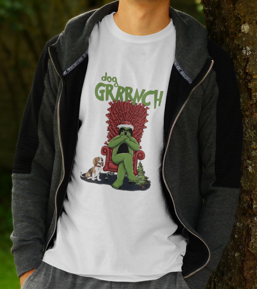 Dog GRRRINCH Christmas Throne Santa Hat Beagle T-Shirt