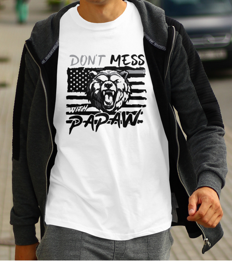 Don't Mess With Papaw Bear American Flag T-Shirt