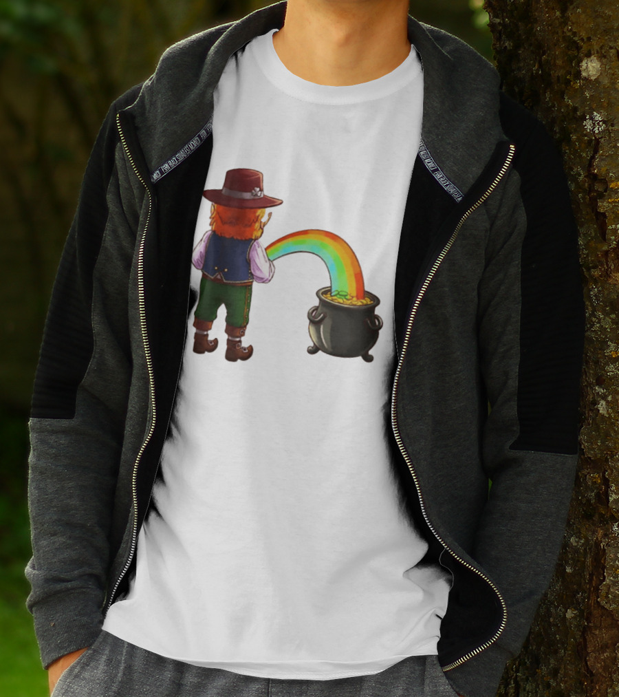 St Patricks Day Leprechaun Pissing Rainbow Into Pot Of Gold Meme T-Shirt