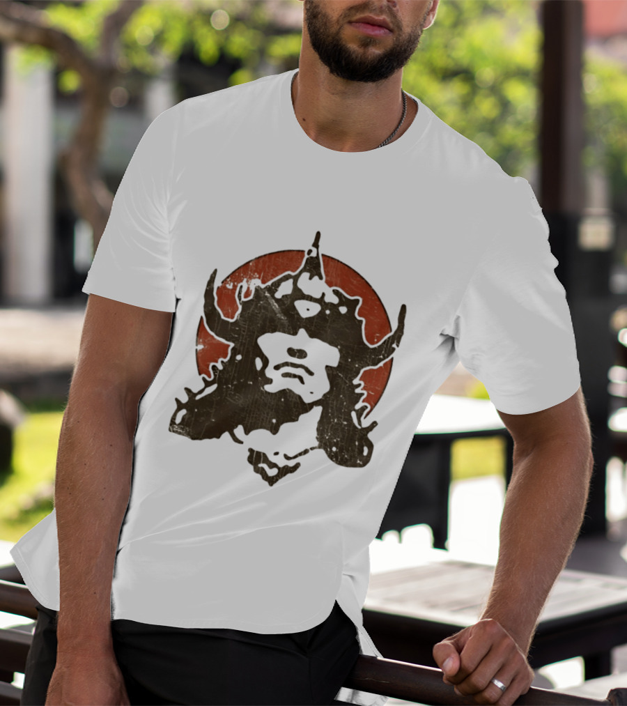 Conan Barbarian Viking Warrior Helm On Red Circle T-Shirt