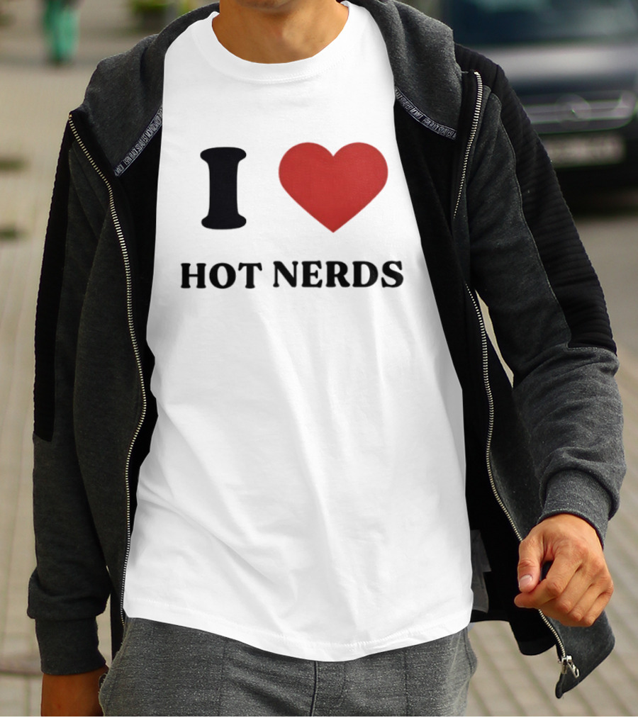 I Love Hot Nerds Heart Shape T-Shirt