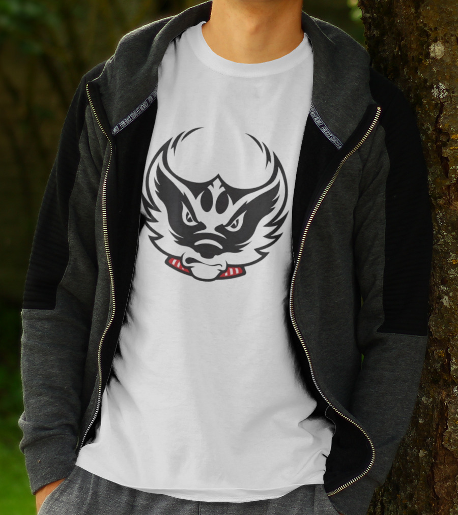 Wisconsin Badger Symbol Fierce Expression Red Collar T-Shirt