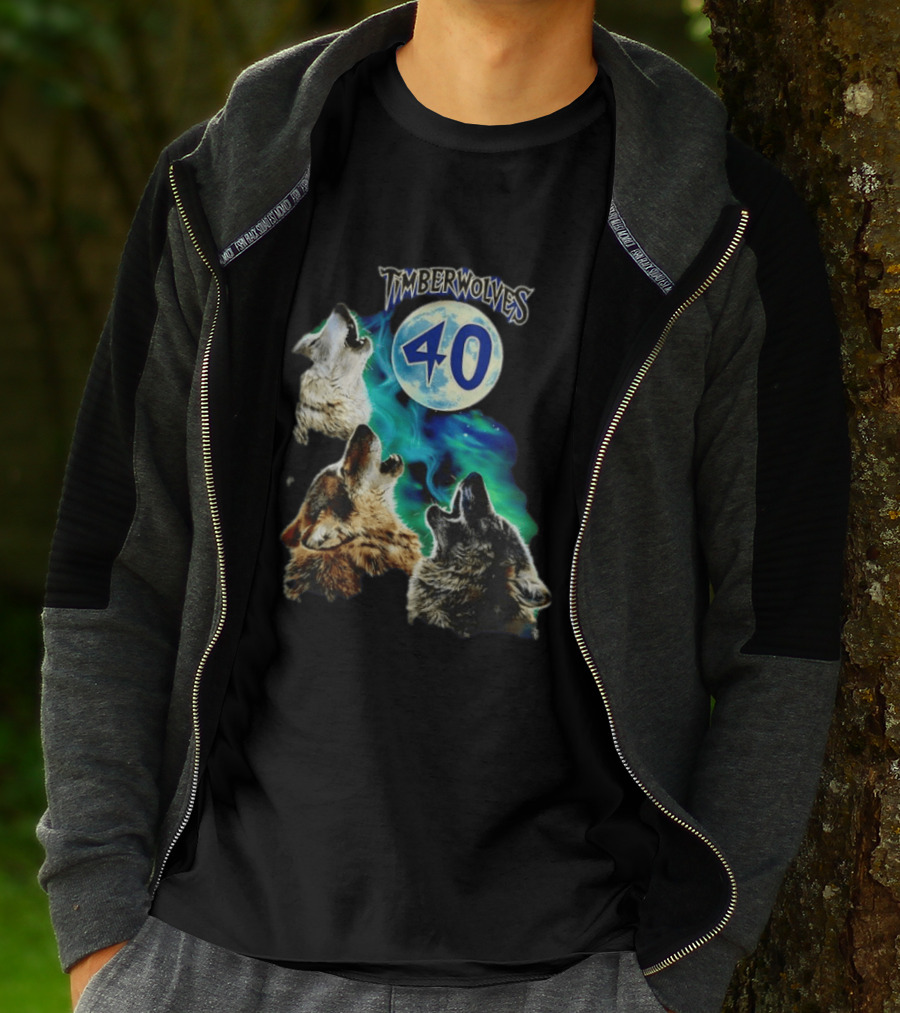 Minnesota Timberwolves 40 Wolves Howling At Blue Moon T-Shirt